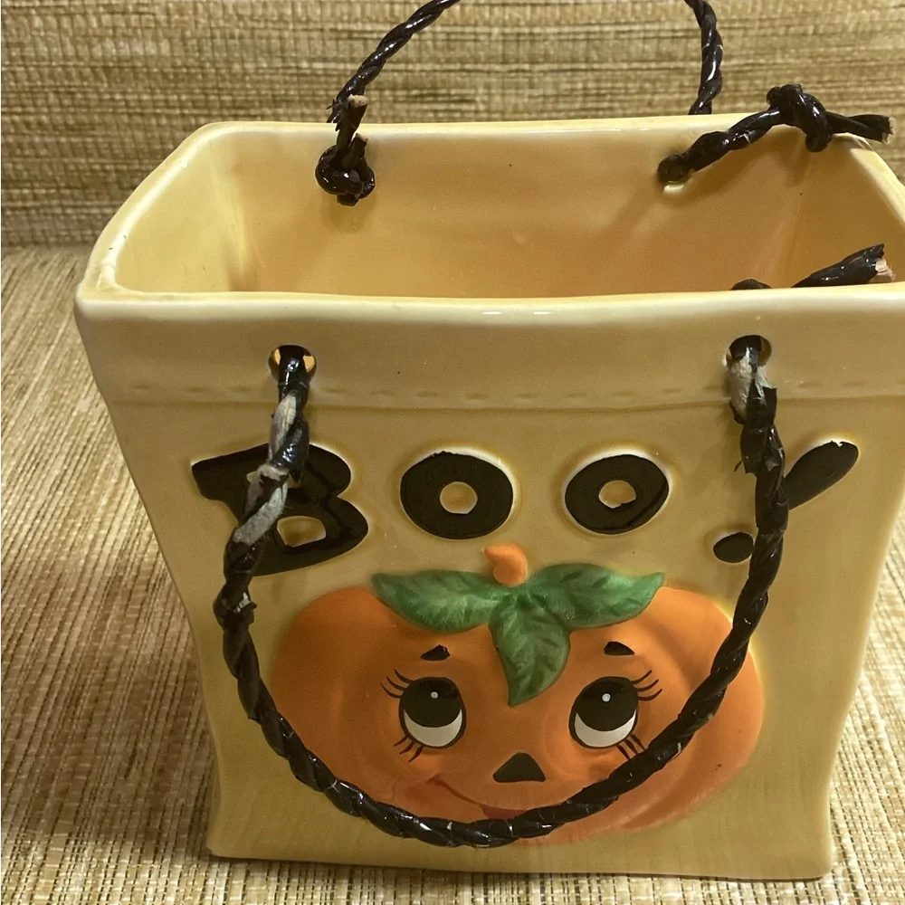 Vintage 1986 Lefton Ceramic Yellow Pumpkin Trick-or-Treat Bag